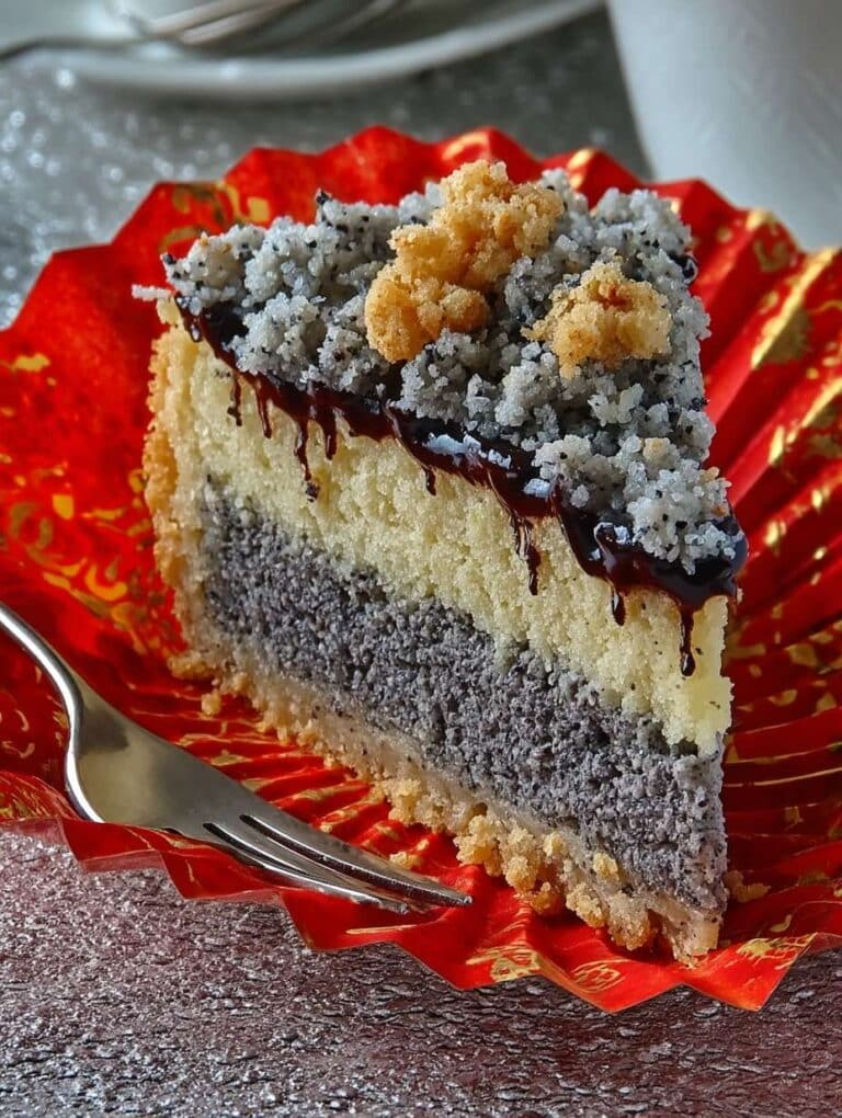 Saftiger Quark-Mohnkuchen: Einfaches Rezept mit Zitrusfrische